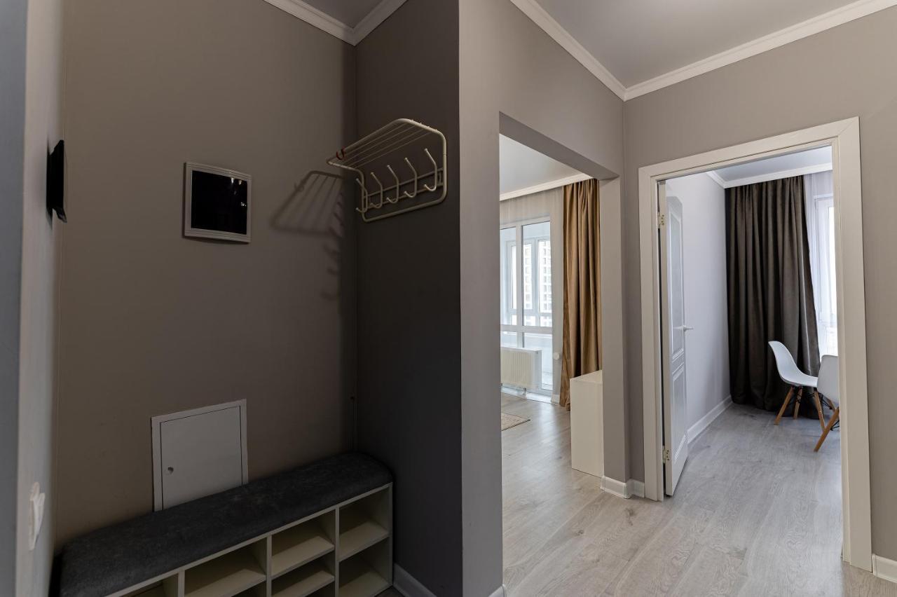 Уютная 1 Комнатная Freedom Apartman Asztana Kültér fotó